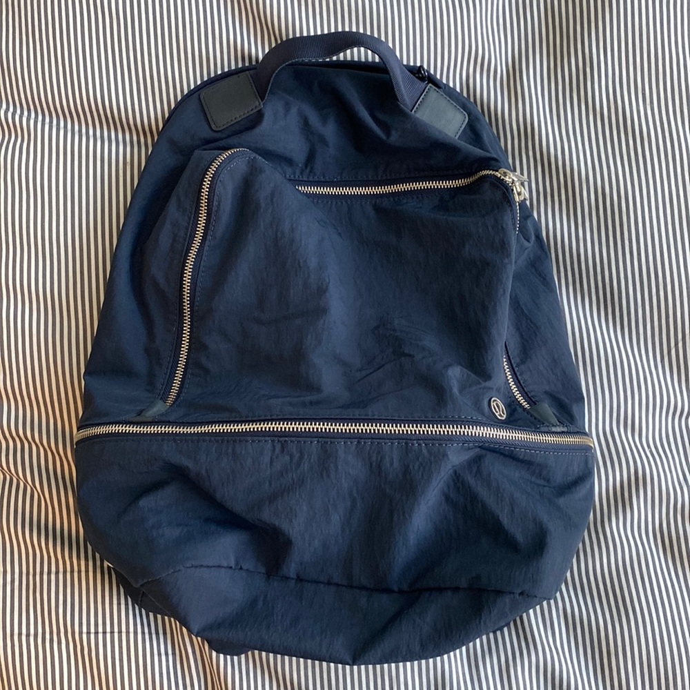 lululemon city adventure backpack